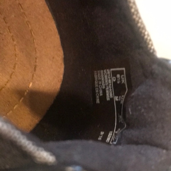 NWOT Clarks Artisan Tweed Gray/Black Slip On Loafer Style Shoes-Size 9M - Picture 8 of 8